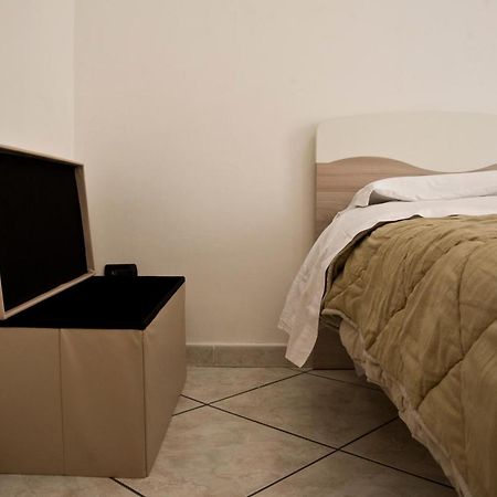 Dreaming Napoli Apartment ภายนอก รูปภาพ