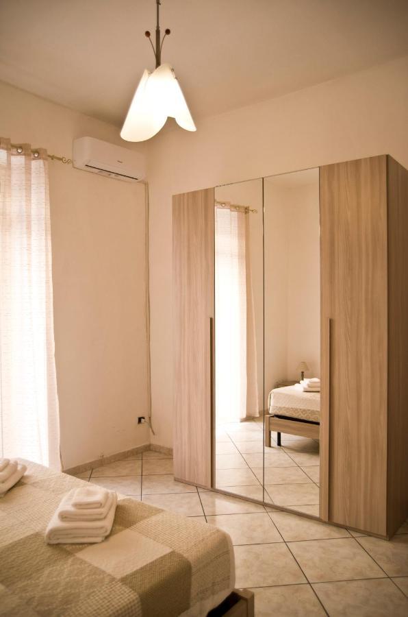 Dreaming Napoli Apartment ภายนอก รูปภาพ