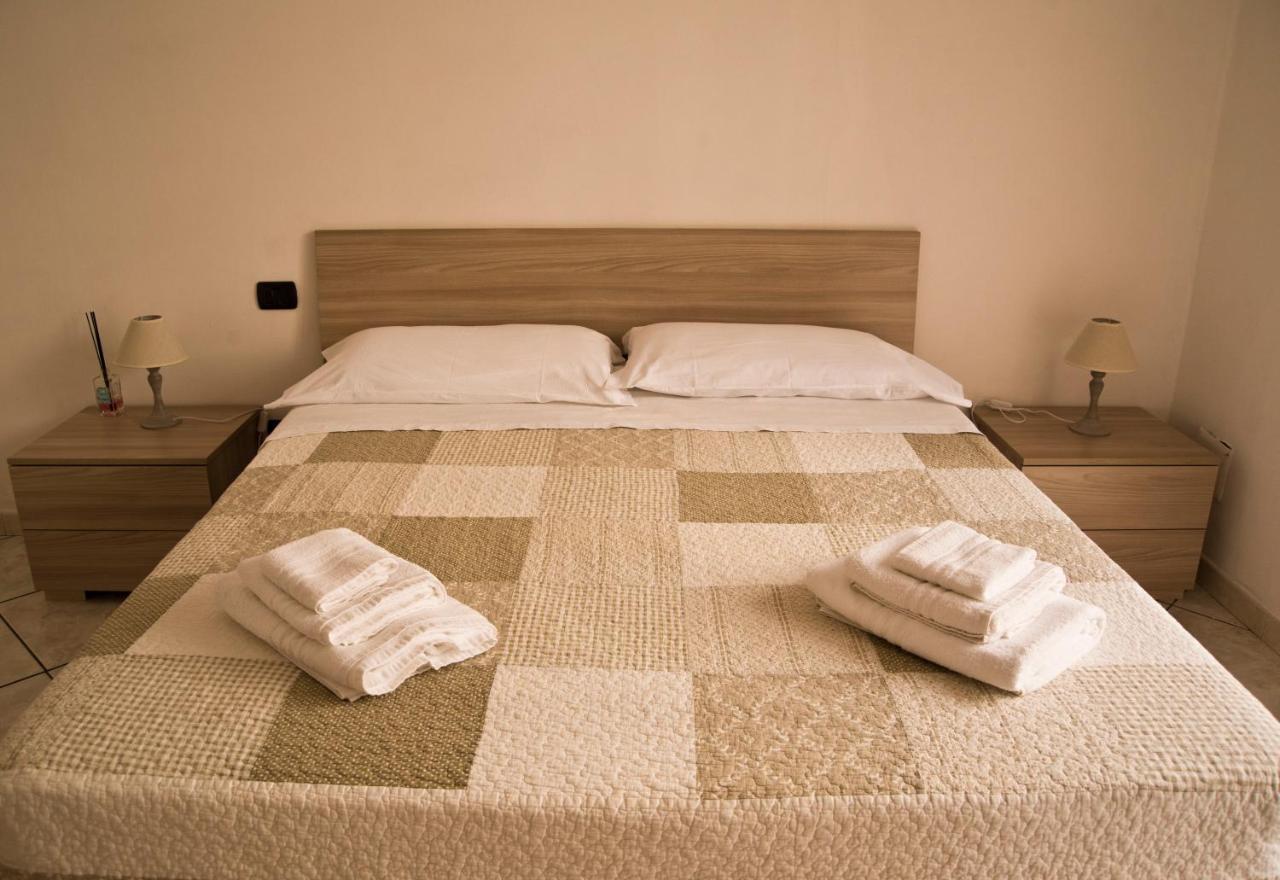 Dreaming Napoli Apartment ภายนอก รูปภาพ