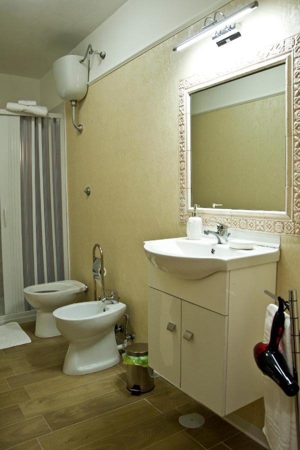 Dreaming Napoli Apartment ภายนอก รูปภาพ